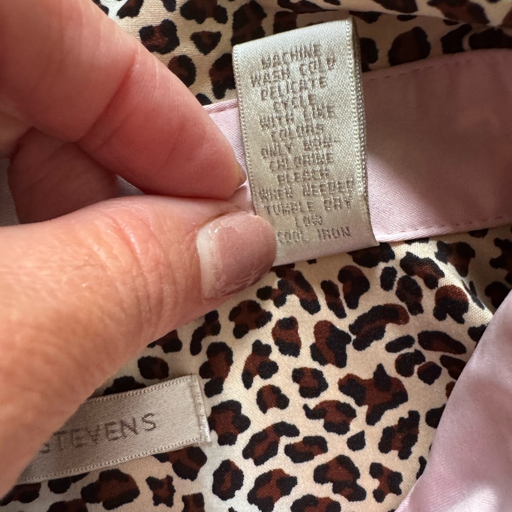 Valerie Stevens Leopard Print Pajamas with Pink Accents - Picture 6 of 6